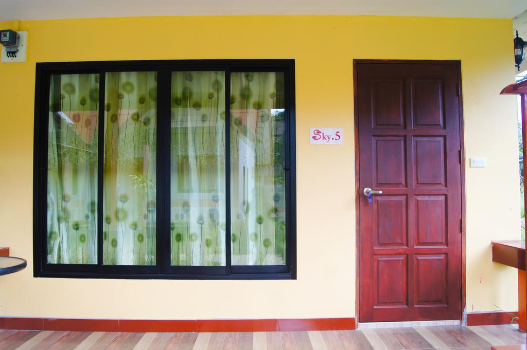 Lanta Sky House Hotel Koh Lanta Exterior photo